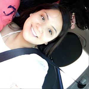 Meet your Posher, Steph